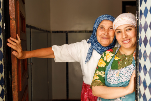 AESI au Maroc -  deux cuisinières marocaines 