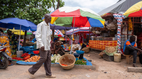 Le marché de Ziguinchor, la grande ville du sud du Sénégal.