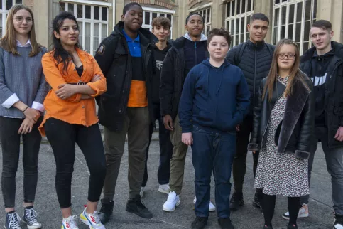 groupe de jeunes des établissements Sainte-Thérèse