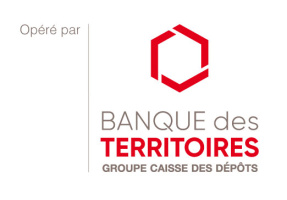 logo de la banque des territoires du groupe caisse des dépôts, avec la mention "opéré par"