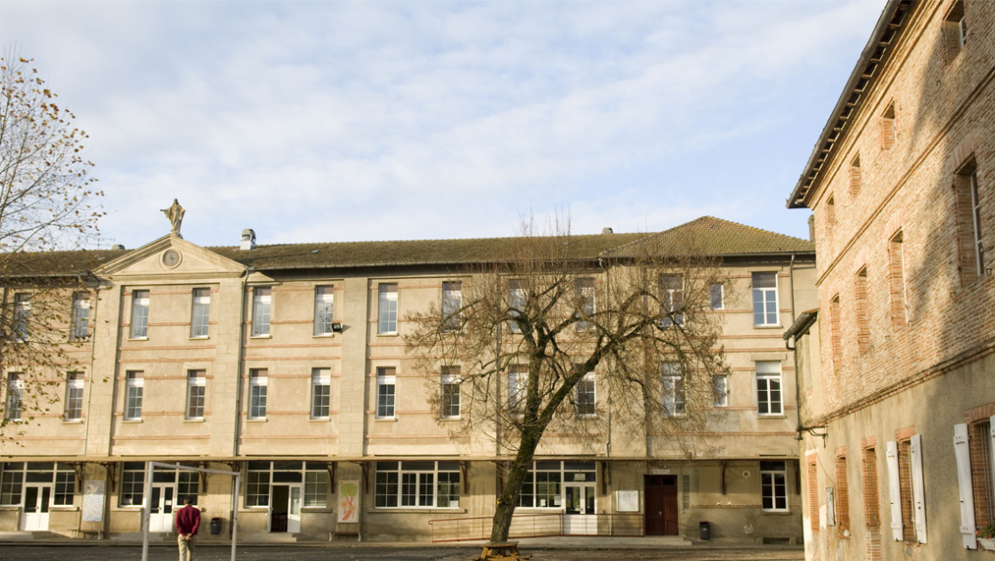 Collège internat privé mixte SaintJean ST SULPICE
