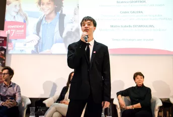 Conférence Droits de l'enfant à Bordeaux, témoignage du jeune Mathéo