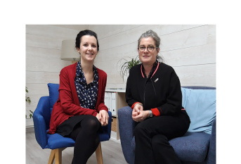 À la Maison d’enfants Jean-Bosco du Havre, Elodie Dupont, psychologue clinicienne (à g.) et Isabelle Delarue, animatrice pastorale (à dte.) (c) Apprentis d'Auteuil
