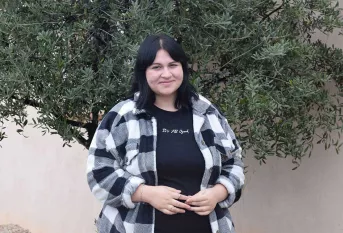 Portrait de Carla résidente du FJT Provence verte à Brignoles