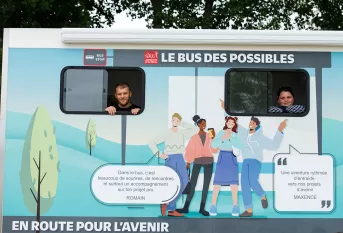 Le bus des possibles dans le Haut-Var