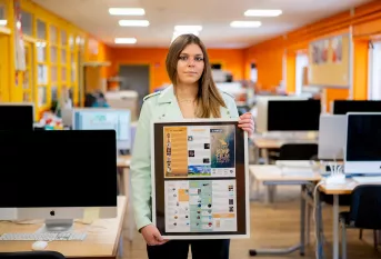 Elisa, Meilleure Apprentie de France du lycée professionnel Saint-Michel a préparé le concours en industrie graphique  