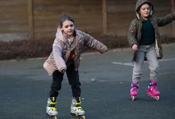 Accueil Saint Augustin, Esperanza fait du roller