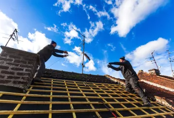 Anthony et Benjamin Fiems, couvreurs