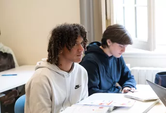 Innovation pédagogique au collège Saint-Philippe – groupes de compétences pour les 4èmes et 3èmes - Pekeni 