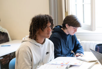 Innovation pédagogique au collège Saint-Philippe – groupes de compétences pour les 4èmes et 3èmes - Pekeni 
