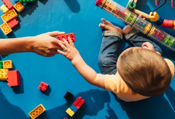 Petits enfants en crèche