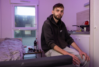 FJT Jean-Paul II - Bastien, résident, dans son logement