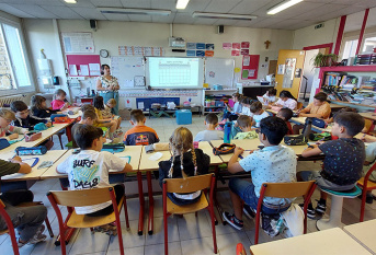 une classe flexible à l'école Notre-Dame de Lourdes