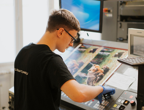 Lycée professionnel Saint-Michel, Florian en Terminal Bac Pro réalisation de produits imprimés et plurimédias option productions imprimées