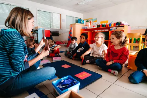 Ecole Notre-Dame des Anges - apprentissage de la lecture et des lettres dans la classe de maternelle de Floriane Tarquini 