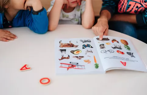 Ecole Notre-Dame des Anges - apprentissage de la lecture et des lettres en classe de maternelle