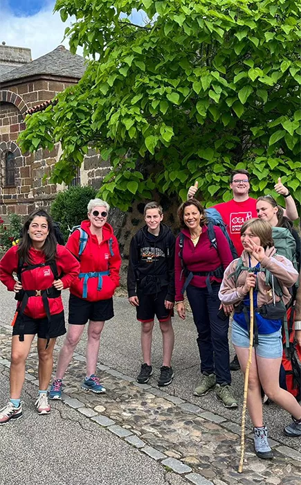 Jeunes et collaborateurs de la MECS Saint-Jacques sur les chemins de Compostelle 