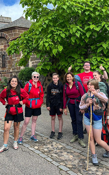 Jeunes et collaborateurs de la MECS Saint-Jacques sur les chemins de Compostelle