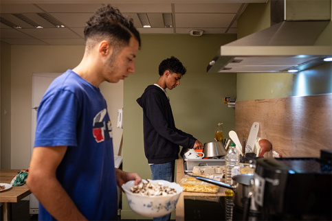 Dispositif Boost insertion Perpignan - Préparation d'un repas pris en commun