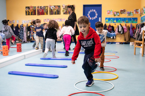 Ecole Saint-Martin, Youssef en séance de motricité
