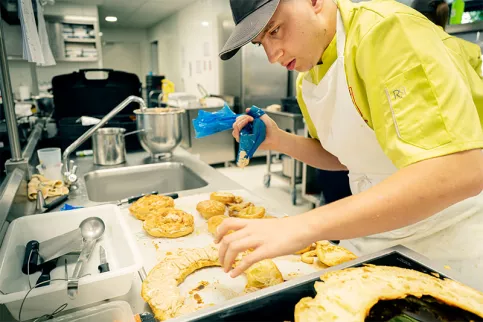 Medhi, lycée hôtelier Daniel Brottier