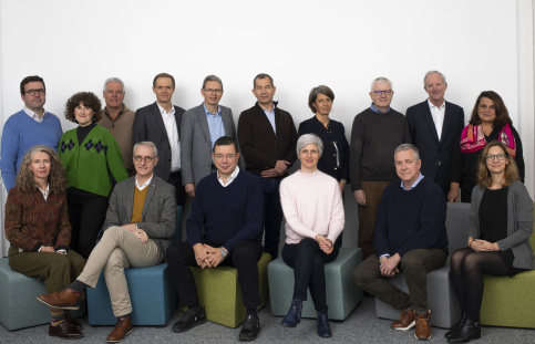 Photo de l'assemblée du Comex : 16 personnes