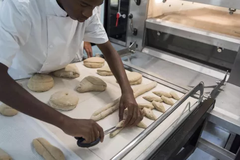 préparation de la pate à pain