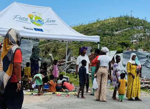 A Mayotte, l'espace enfants animé par Apprentis d'Auteuil