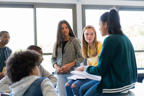 Quand les parents et les enseignants dialoguent, les jeunes réussissent davantage à l'écolel