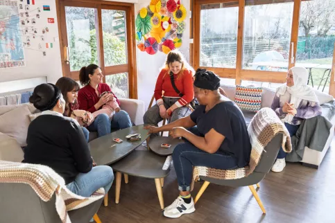 Groupe de mamans dans la maison des familles d'Annecy