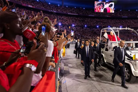 Veillée au stade de France avec Léon XIV 