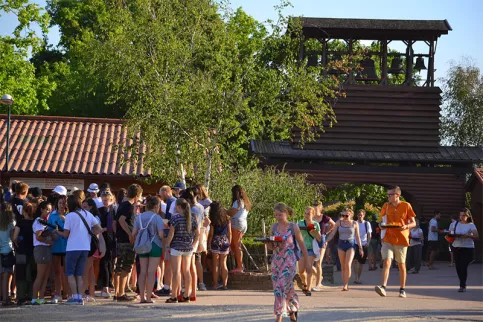 A Taizé, l'heure du goûter 