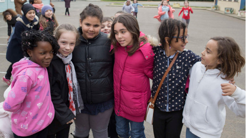 Les premières filles font leur entrée à la fondation en 1975. (c) Apprentis d'Auteuil Les premières filles font leur entrée à la fondation en 1975. (c) Apprentis d'Auteuil