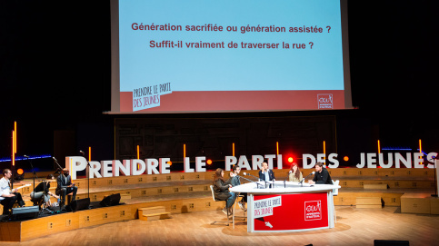 La table ronde sur le thème "Génération sacrifiée ou génération assistée" (c) Igor Lubinetsky/Apprentis d'Auteuil