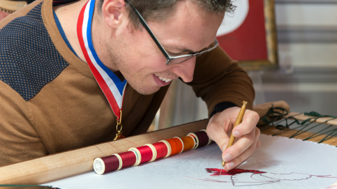 Démonstration d'un Meilleur ouvrier de France en tapisserie Photos © JP Pouteau/Apprentis d’Auteuil