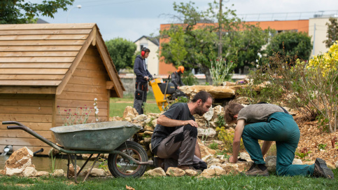 Le plan de l'arboretum a été conçu en concertation avec Camille Brémond, enseignant technique en espaces verts (c) Besnard / Apprentis d'Auteuil