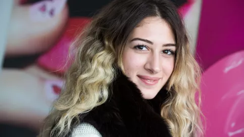 Léa bénéficiaire du programme La beauté d'entreprendre de la Fondation L'Oréal. Photo : Besnard/Apprentis d'Auteuil