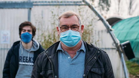 Pascal Bureau, enseignant au lycée agricole Saint-Jean La Cadène, aime transmettre la passion du métier (c) Margaux Vié / Apprentis d'Auteuil Pascal Bureau, enseignant au lycée agricole Saint-Jean La Cadène, aime transmettre la passion du métier (c) Margaux Vié / Apprentis d'Auteuil