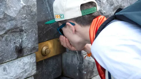 « C’est la première fois que je viens, je voulais venir pour toute ma famille, pour prier " Pierre.