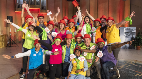 La troupe Bâtisseurs d'Espérance, lors du pèlerinage 2018 d'Apprentis d'Auteuil à Lourdes (c) Besnard / Apprentis d'Auteuil 