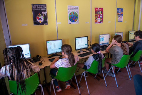 L'école est déjà dotée d'une trentaine de tablettes. (c) Michel Le Moine/Apprentis d'Auteuil