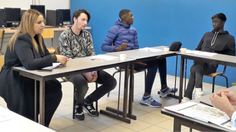 Deuxième promotion des "Plombiers du numérique" à Bordeaux Photo : Apprentis d'Auteuil