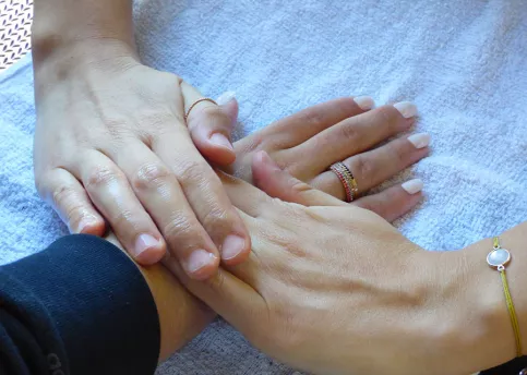 Les soins participent à la prise de conscience de son corps et de ses besoins (c) Mohamed Ahami-Forrière/Apprentis d'Auteuil