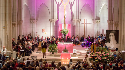 Le sanctuaire Sainte-Thérèse d'Apprentis d'Auteuil, à Paris 16è, en fête lors de la Semaine Thérésienne (c)JP Pouteau/AA