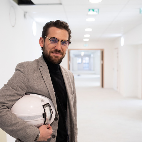 Portrait de face de Dimitri Delporte